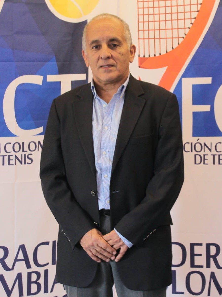 Leonidas Oyaga